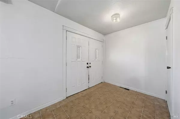 Clearlake Oaks, CA 95423,1633 New Long Valley RD