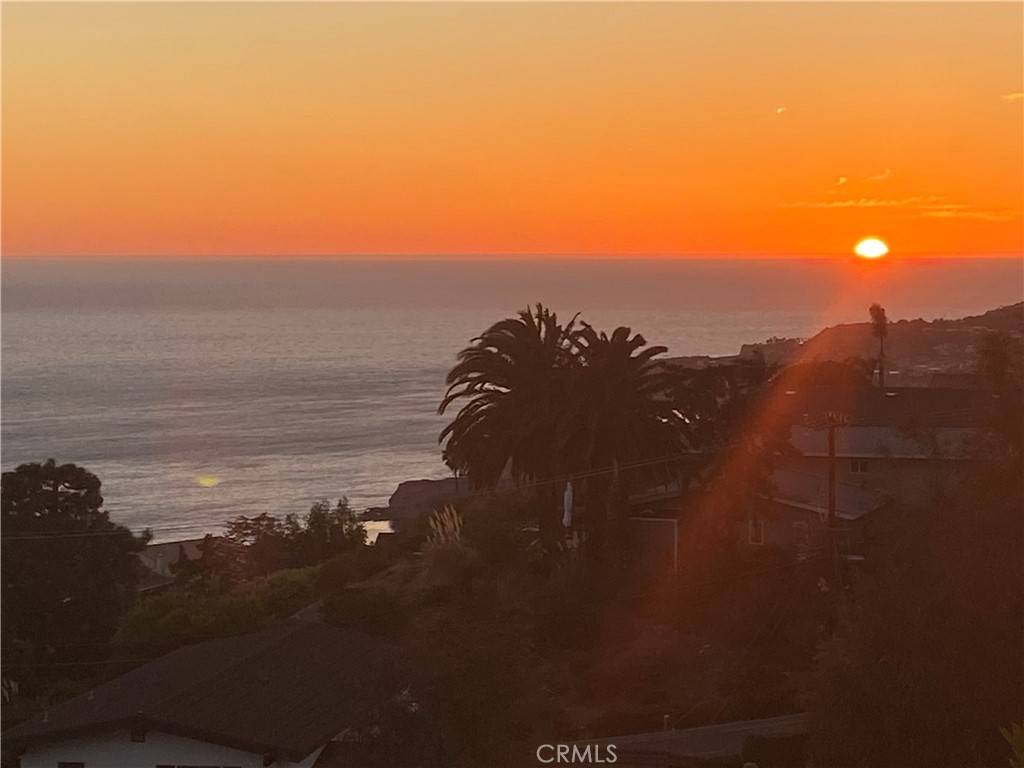 Laguna Beach, CA 92651,455 Hilledge DR