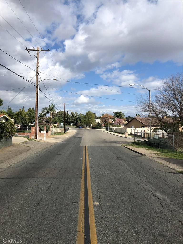 Riverside, CA 92505,0 Gramercy