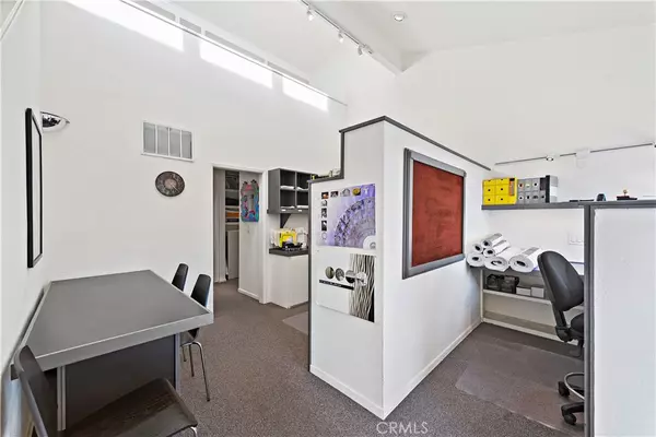 Laguna Beach, CA 92651,1590 S Coast #14