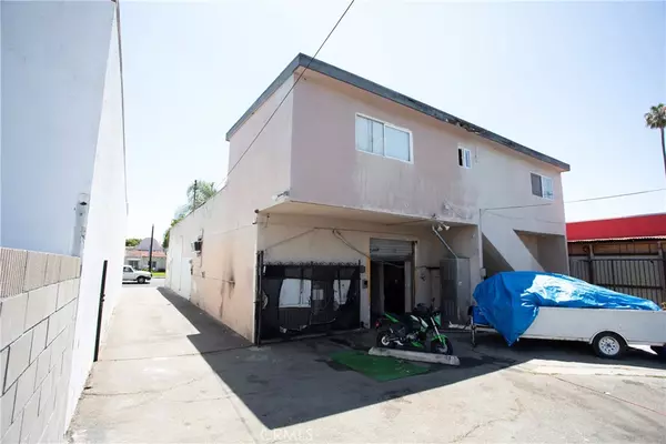 Santa Ana, CA 92707,1914 S Main ST