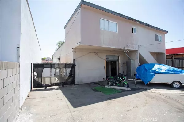 Santa Ana, CA 92707,1914 S Main ST