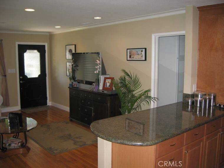 Costa Mesa, CA 92627,2552 Westminster AVE