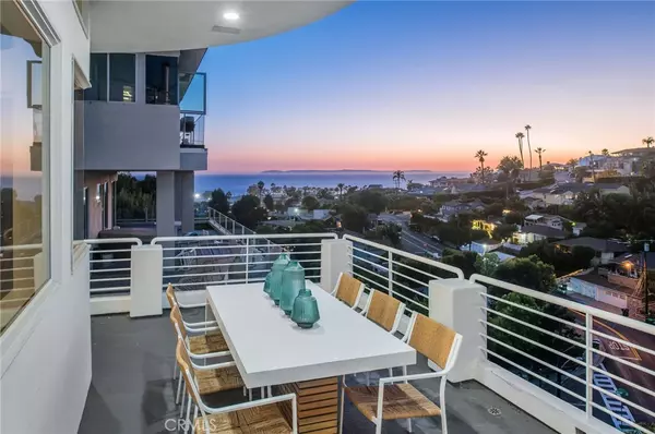 547 Temple Hills DR, Laguna Beach, CA 92651