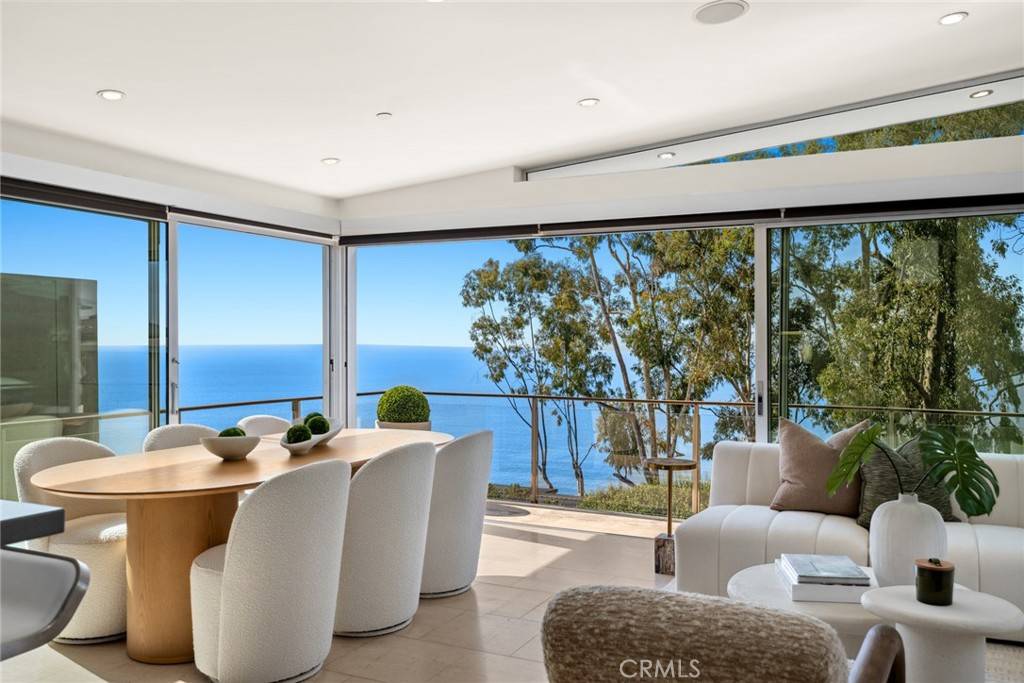 Laguna Beach, CA 92651,970 Baja ST