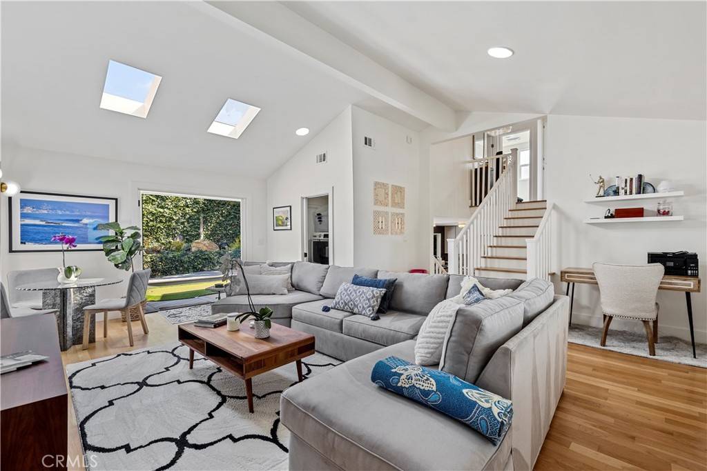 28822 Alta Laguna BLVD, Laguna Beach, CA 92651