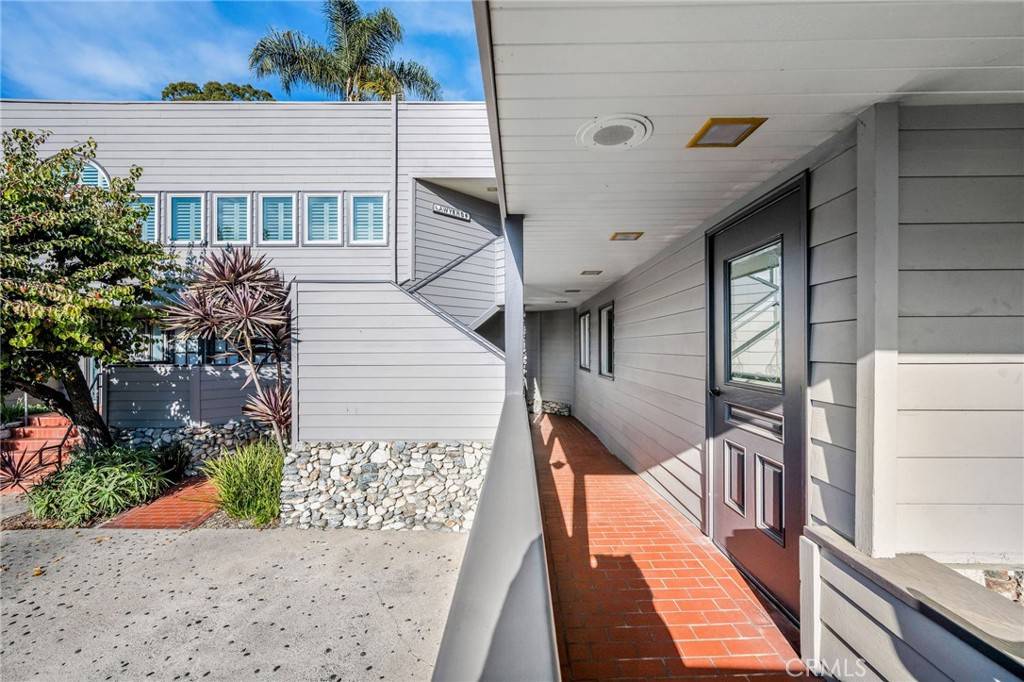 Laguna Beach, CA 92651,410 Broadway ST