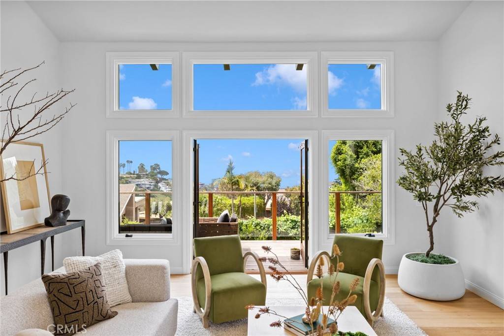 Laguna Beach, CA 92651,2335 Hillview Drive
