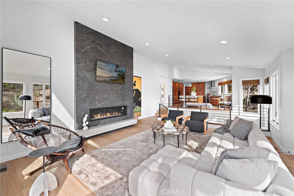 Laguna Beach, CA 92651,2335 Hillview Drive