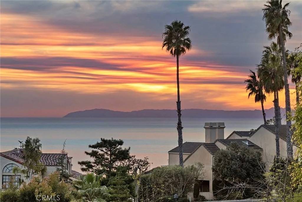 2335 Hillview Drive, Laguna Beach, CA 92651