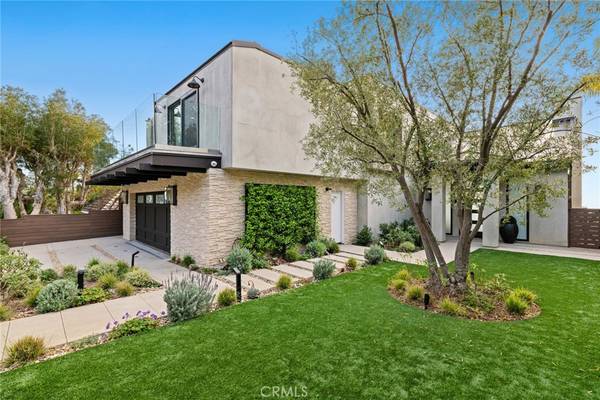 Laguna Beach, CA 92651,739 Marlin