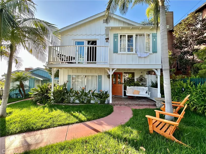 560 Flora ST, Laguna Beach, CA 92651