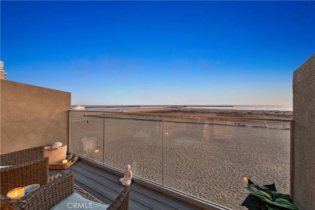 6 Voyage ST #204, Marina Del Rey, CA 90292