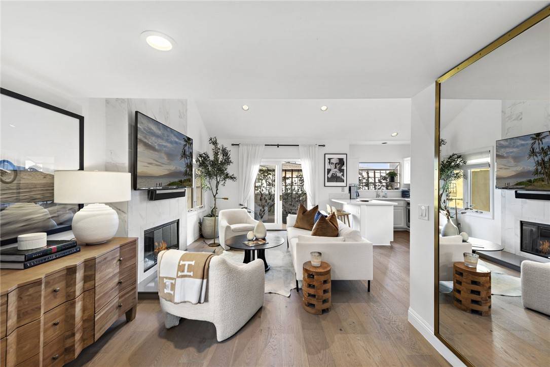 Corona Del Mar, CA 92625,718 1/2 Marguerite AVE