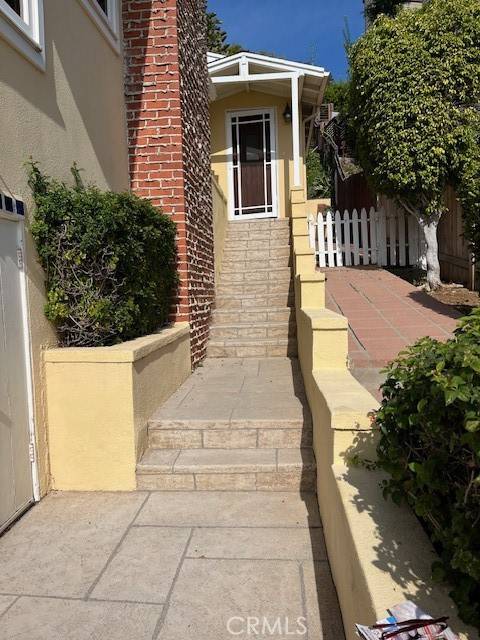Laguna Beach, CA 92651,31442 Holly DR