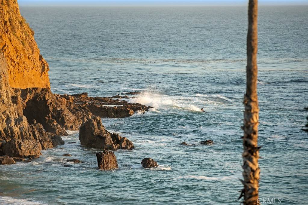 Laguna Beach, CA 92651,64 Emerald Bay