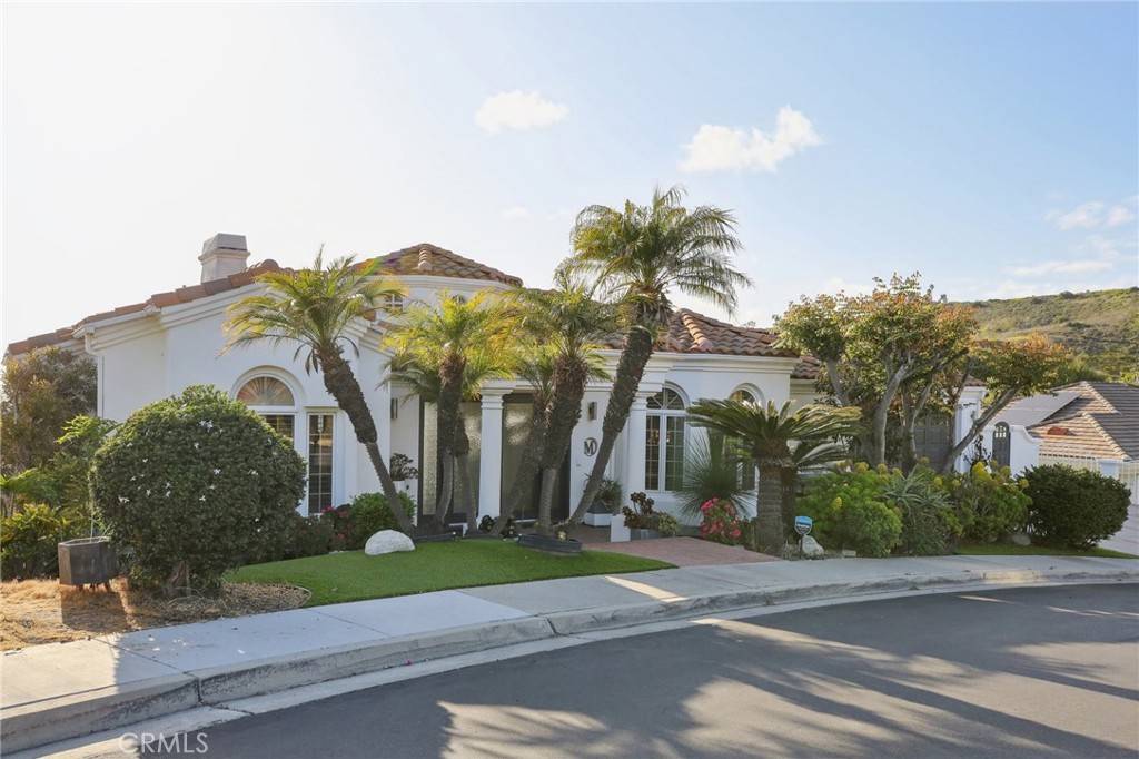 San Clemente, CA 92673,3 Via Pasa
