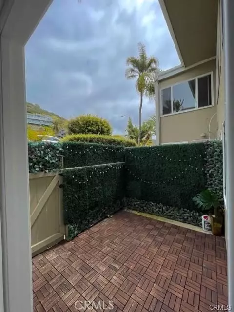 Laguna Beach, CA 92651,21722 Ocean Vista DR #C