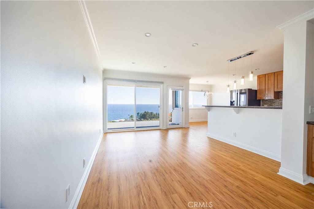 Laguna Beach, CA 92651,21722 Ocean Vista DR #C