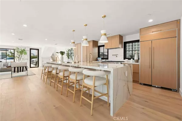 Newport Beach, CA 92662,214 Abalone AVE
