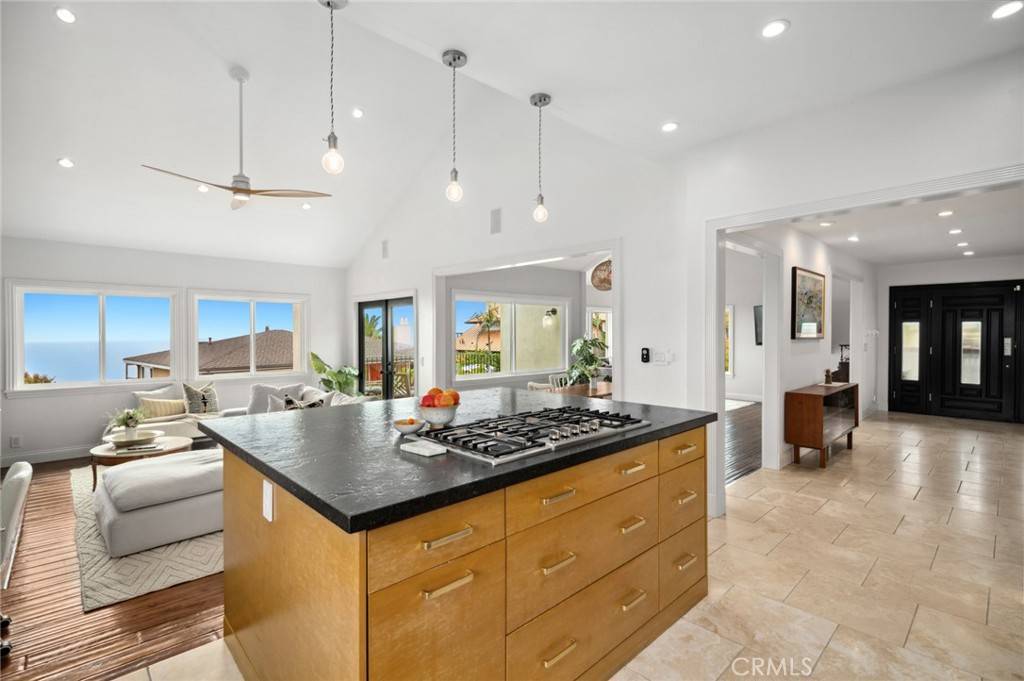Laguna Beach, CA 92651,2888 Bernard Court
