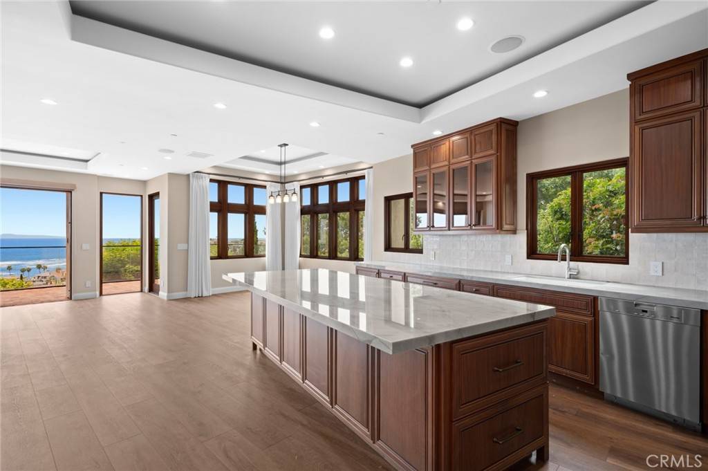 Laguna Beach, CA 92651,374 Ledroit ST