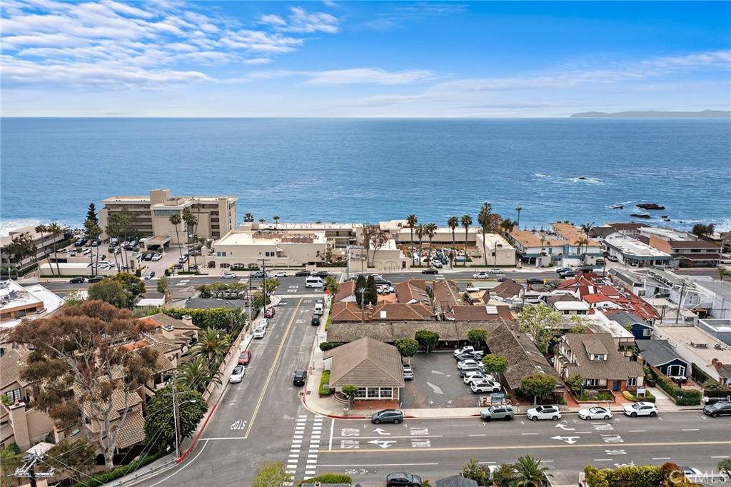 Laguna Beach, CA 92651,1495 Glenneyre ST