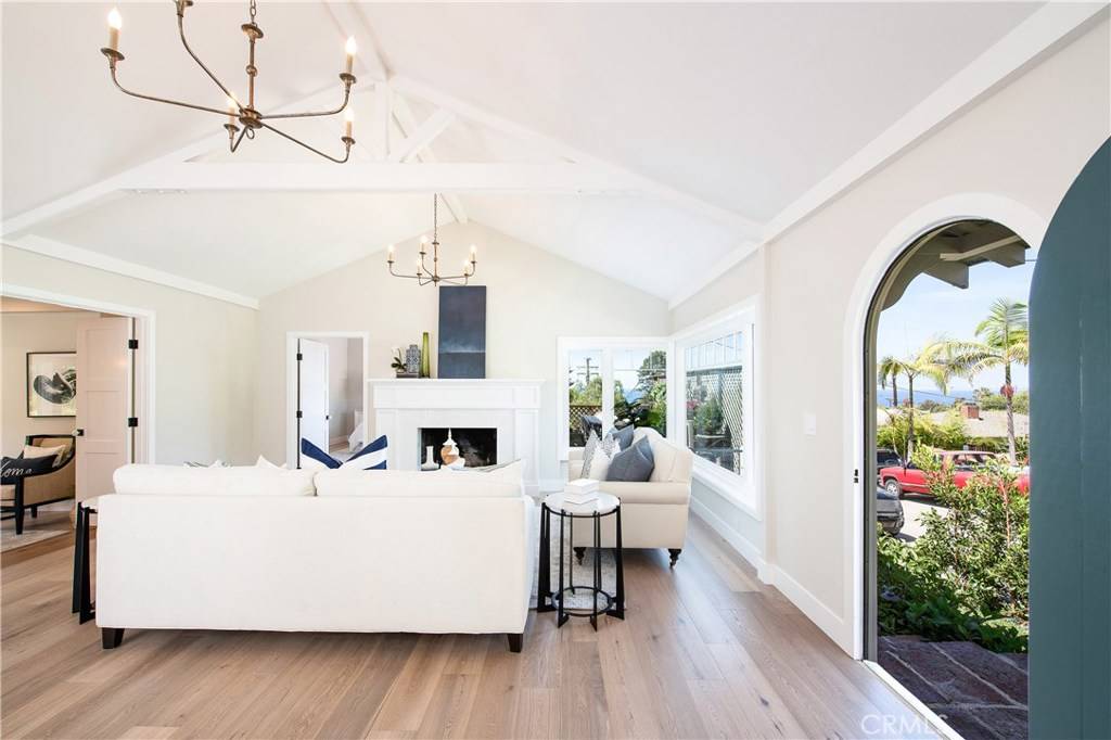 Laguna Beach, CA 92651,567 Flora ST