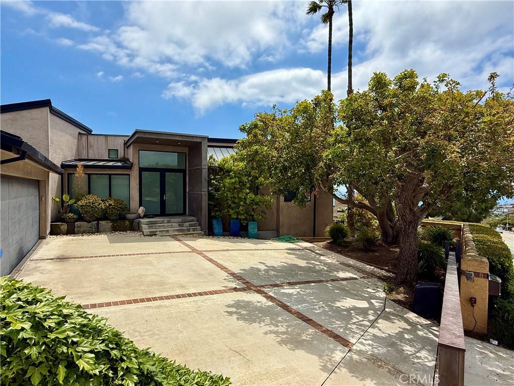 Laguna Beach, CA 92651,2421 Park AVE