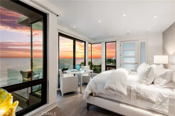 Laguna Beach, CA 92651,1715 Ocean WAY