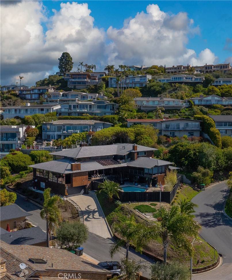Laguna Beach, CA 92651,622 Mystic WAY