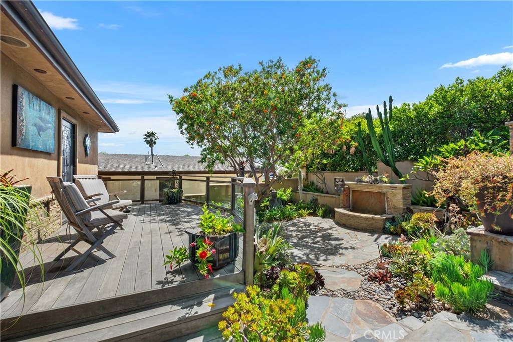 Laguna Beach, CA 92651,535 High Dr