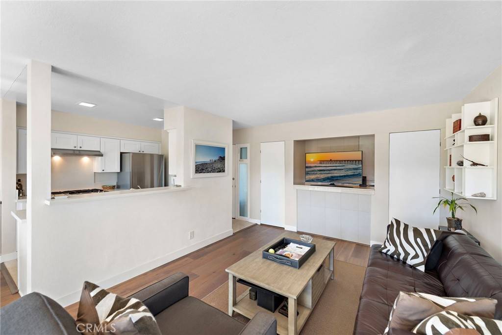 Laguna Beach, CA 92651,21703 Ocean Vista DR #102