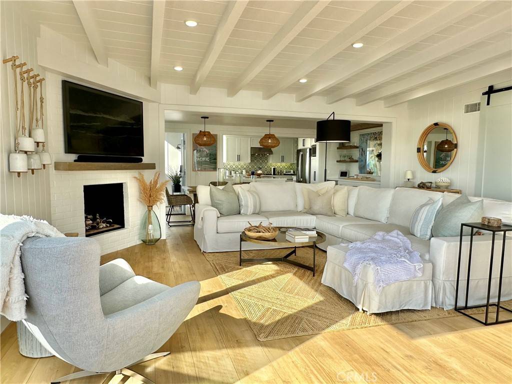Laguna Beach, CA 92651,252 Grandview ST