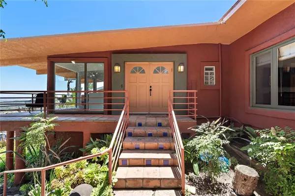 Laguna Beach, CA 92651,28751 Top Of The World DR