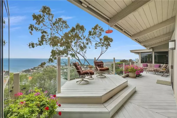 Laguna Beach, CA 92651,537 Dunnegan PL