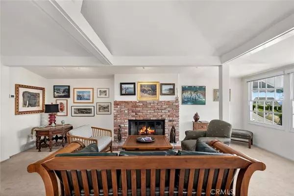Laguna Beach, CA 92651,790 Wendt Terrace
