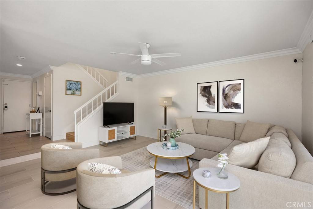 5 Sage Hill LN, Laguna Hills, CA 92653