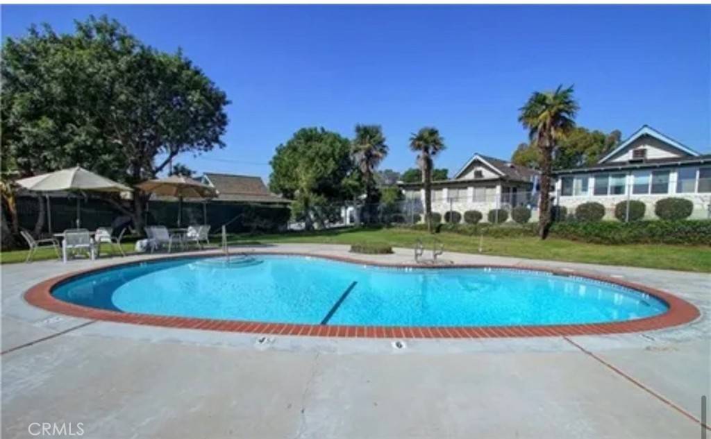 3666 Cedar AVE, Long Beach, CA 90807