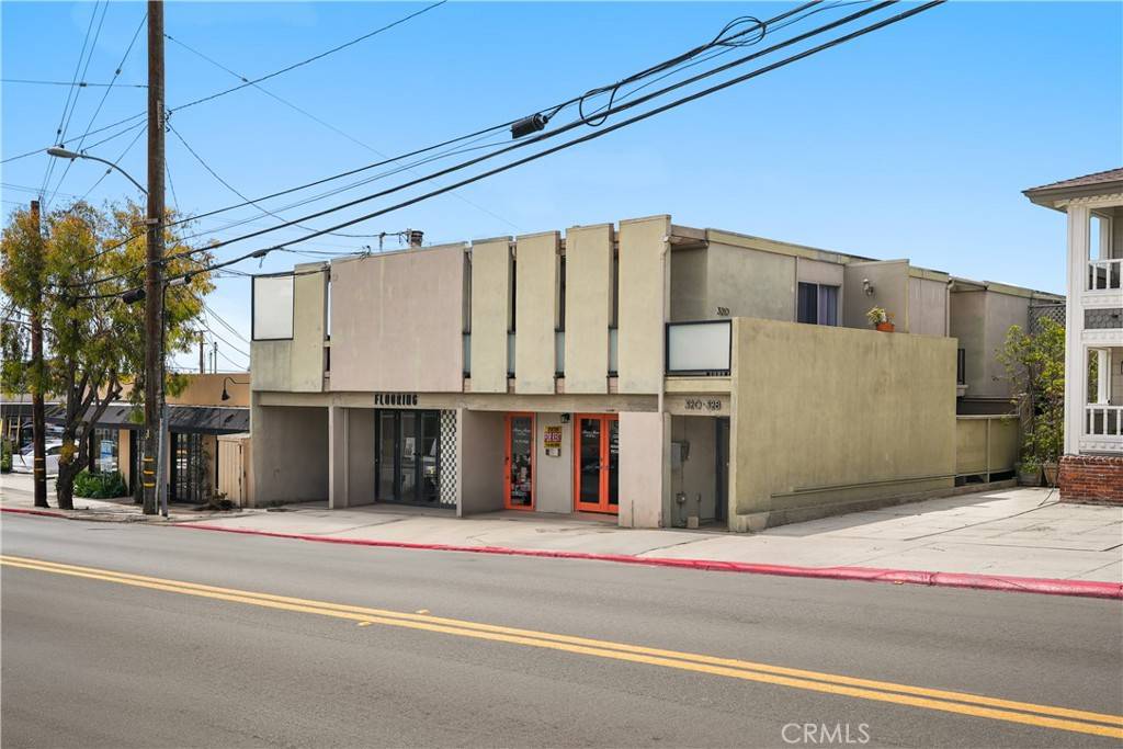 Laguna Beach, CA 92651,326 Thalia