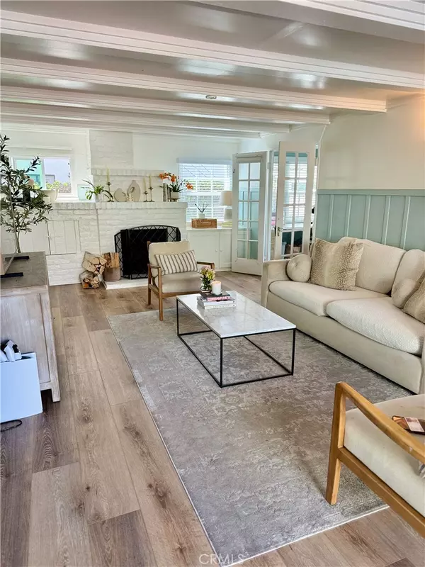 Laguna Beach, CA 92651,437 Cypress DR #B