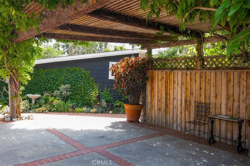 Laguna Beach, CA 92651,1511 Bluebird Canyon DR