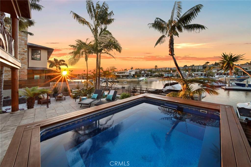 Newport Beach, CA 92663,3908 Channel PL