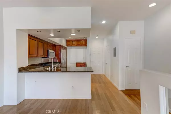 Huntington Beach, CA 92648,200 Pacific Coast HWY #322