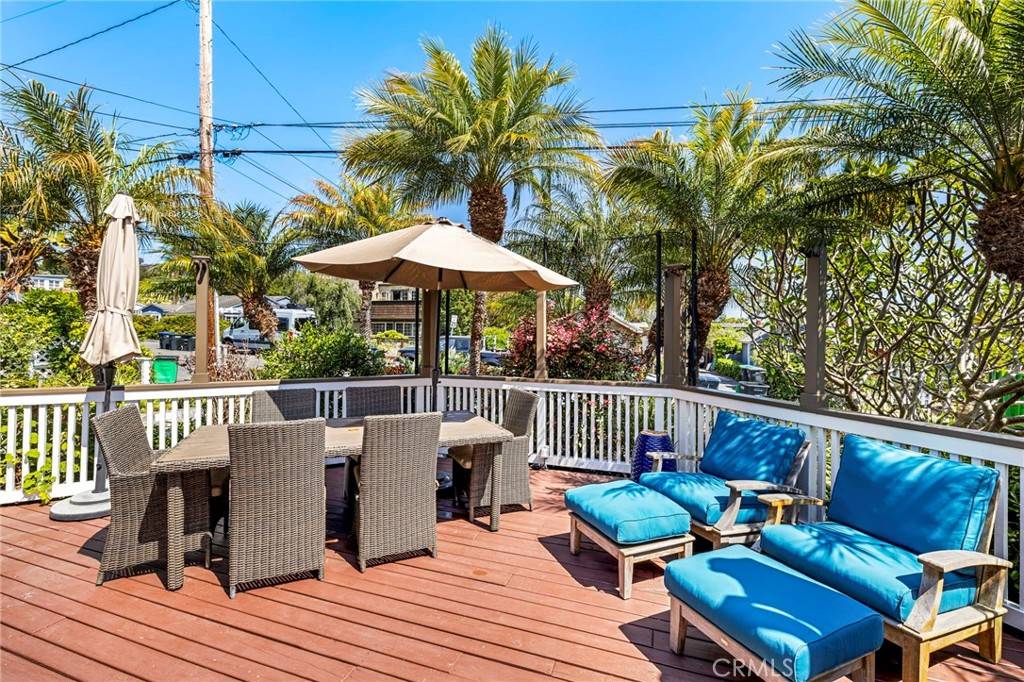 Laguna Beach, CA 92651,430 Anita ST