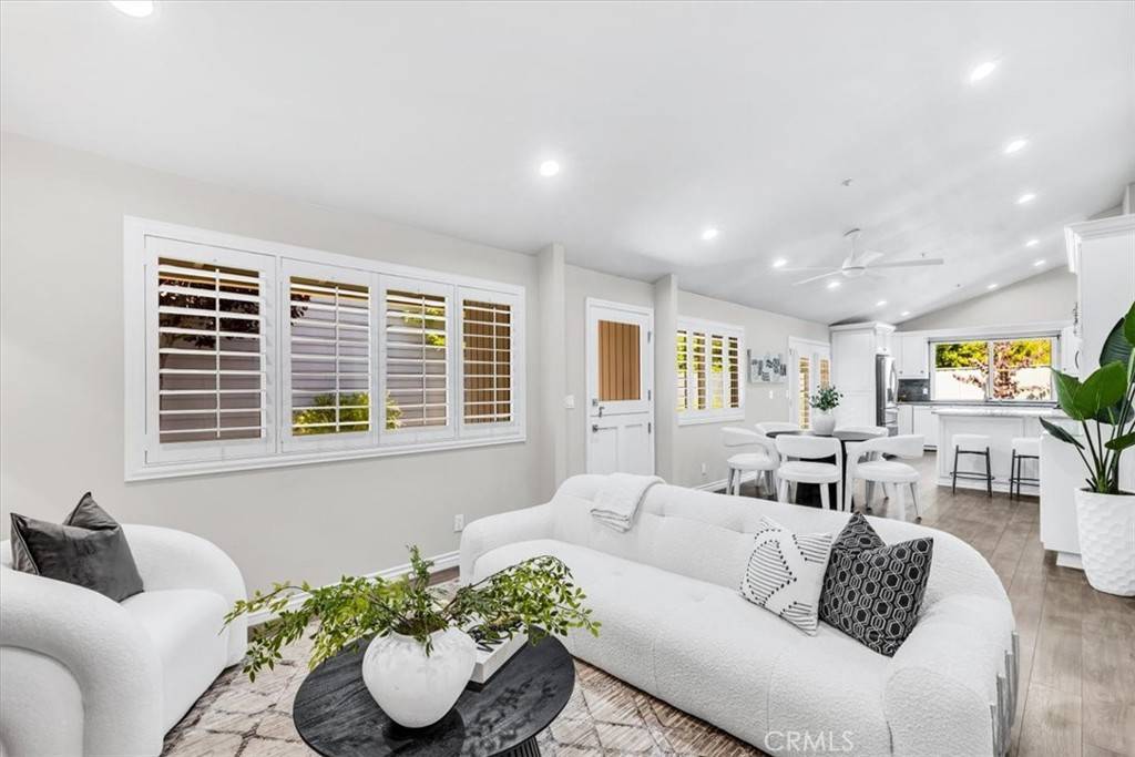 Dana Point, CA 92629,33554 Halyard DR