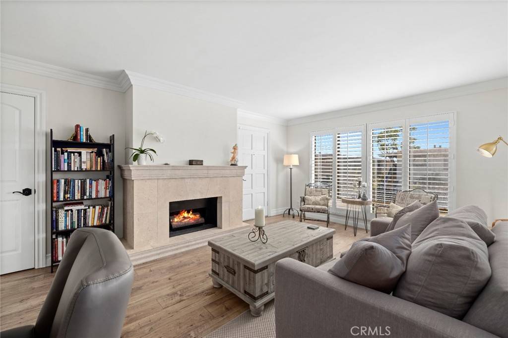 422 Cypress ST, Laguna Beach, CA 92651