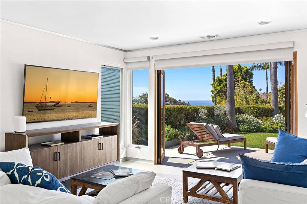 Laguna Beach, CA 92651,30872 Marilyn DR