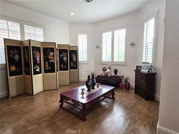 Reseda, CA 91335,7242 Hesperia AVE