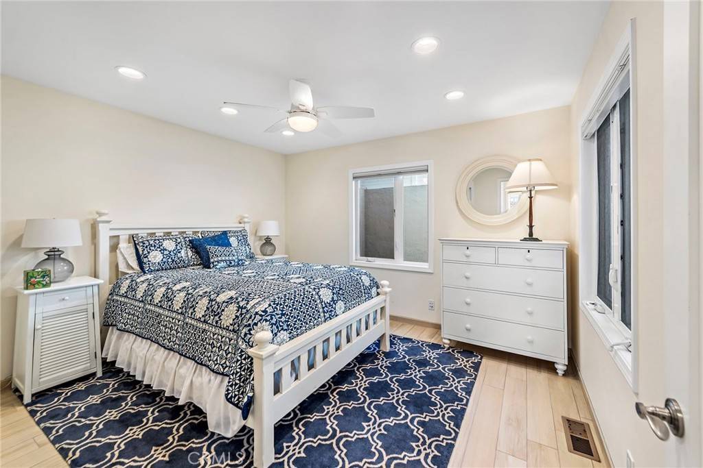 Laguna Beach, CA 92651,1055 Gaviota DR